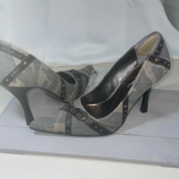 MIA Camo Pointed Toe Heel, size 7.5 - Picture 3 of 13